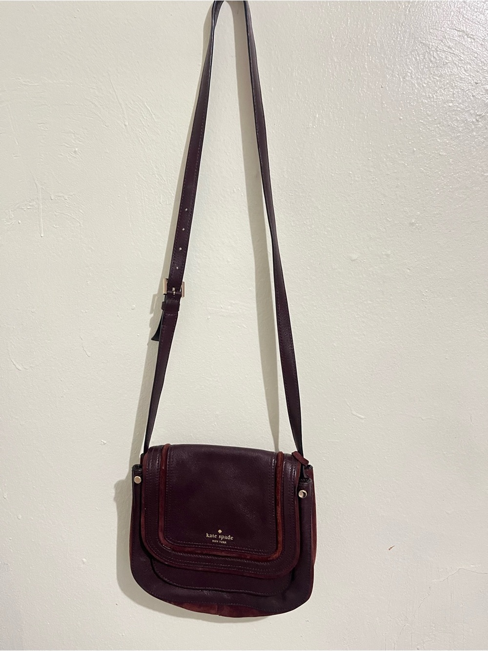 kate spade New York Pratt Rianne Leather Crossbody Bag in Deep Burgundy